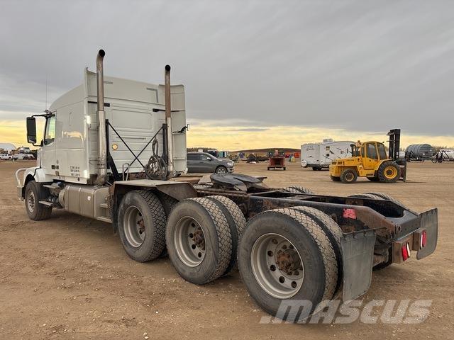 Volvo VNL Sattelzugmaschinen