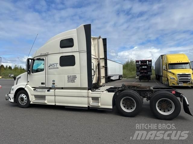 Volvo VNL 780 Sattelzugmaschinen