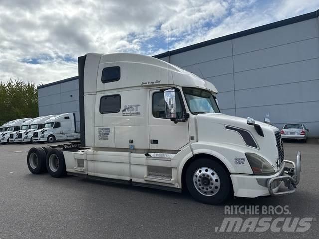 Volvo VNL 780 Sattelzugmaschinen