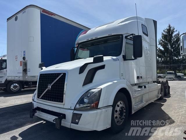 Volvo VNL64T Sattelzugmaschinen