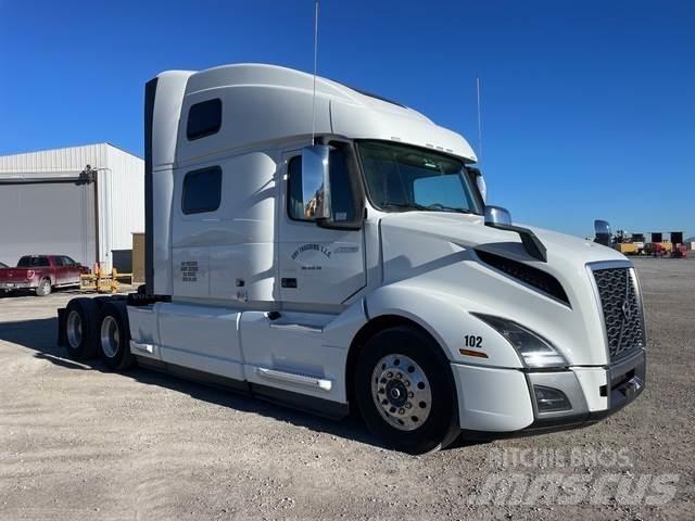 Volvo VNL860 Sattelzugmaschinen