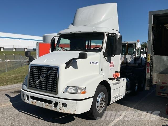 Volvo VNM Sattelzugmaschinen