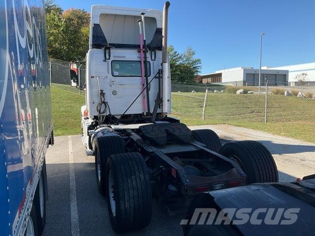 Volvo VNM Sattelzugmaschinen