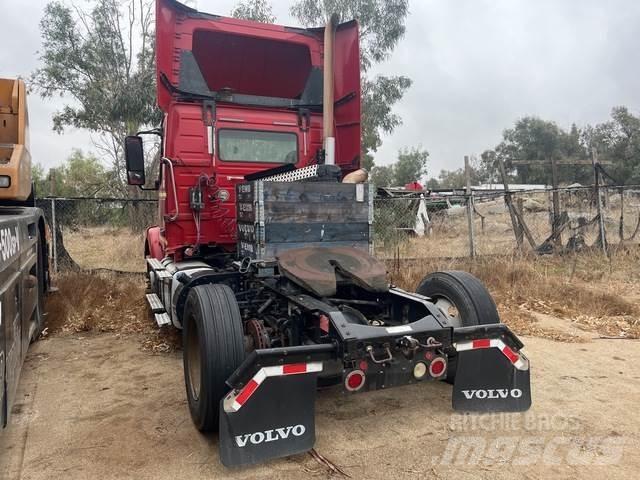 Volvo VNM Sattelzugmaschinen