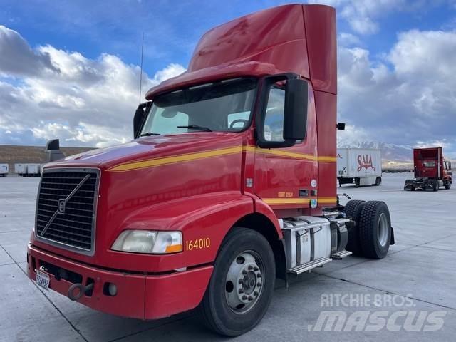 Volvo VNM Sattelzugmaschinen