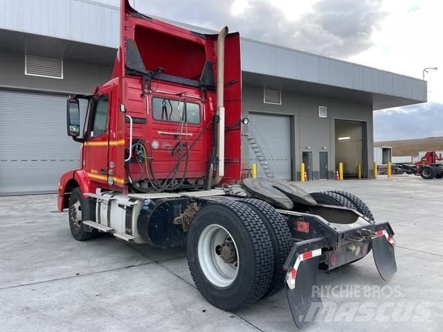 Volvo VNM Sattelzugmaschinen