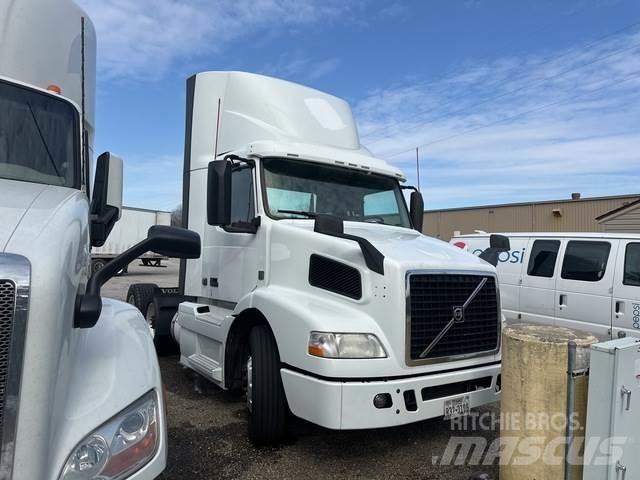 Volvo VNM Sattelzugmaschinen