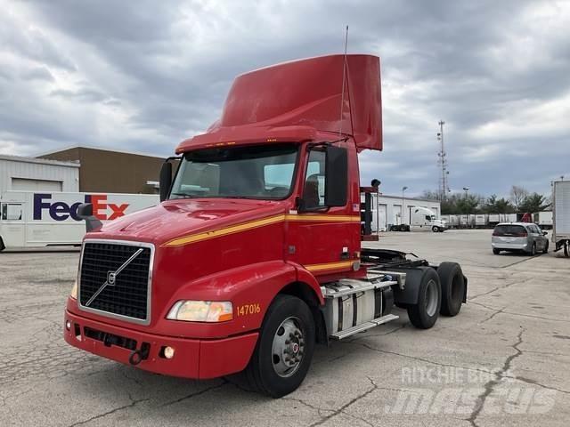 Volvo VNM Sattelzugmaschinen