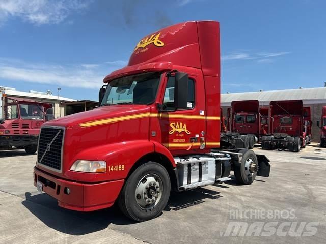 Volvo VNM Sattelzugmaschinen