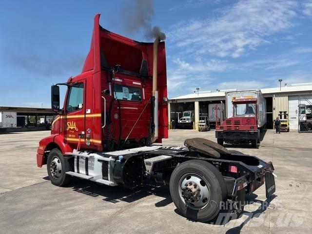 Volvo VNM Sattelzugmaschinen