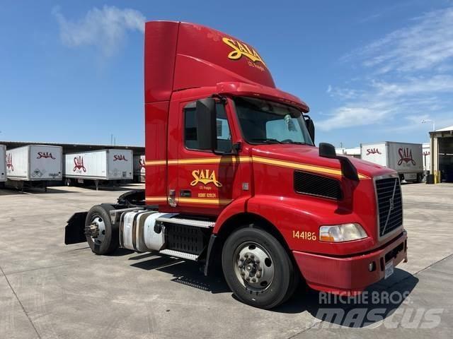 Volvo VNM Sattelzugmaschinen