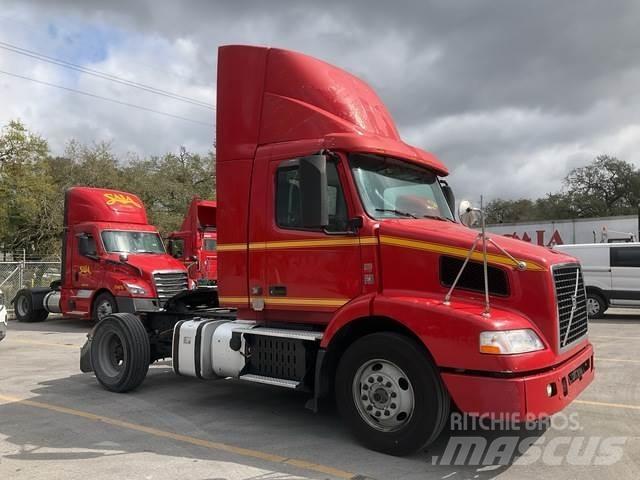 Volvo VNM Sattelzugmaschinen