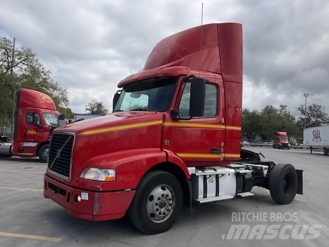 Volvo VNM Sattelzugmaschinen