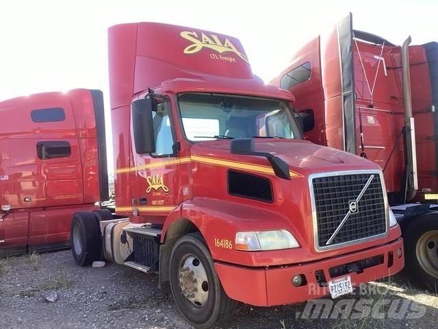Volvo VNM Sattelzugmaschinen