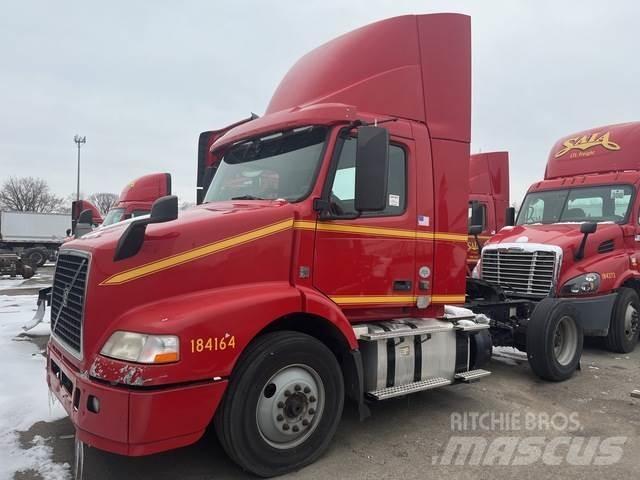 Volvo VNM Sattelzugmaschinen
