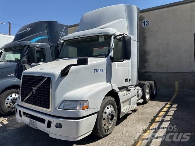 Volvo VNM Sattelzugmaschinen
