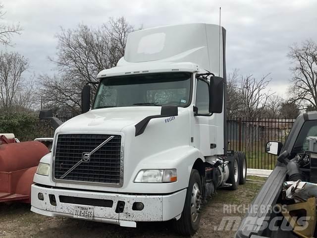 Volvo VNM Sattelzugmaschinen