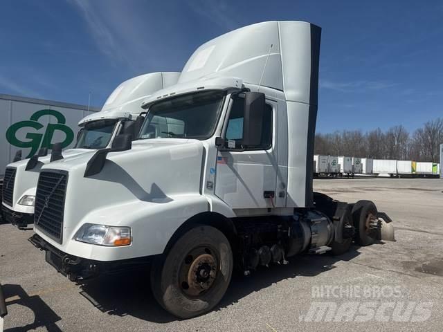 Volvo VNM Sattelzugmaschinen