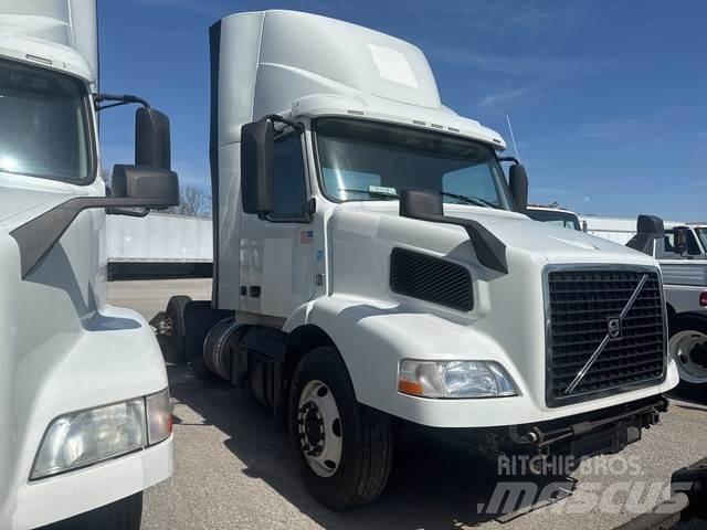 Volvo VNM Sattelzugmaschinen