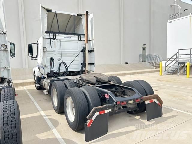 Volvo VNM Sattelzugmaschinen