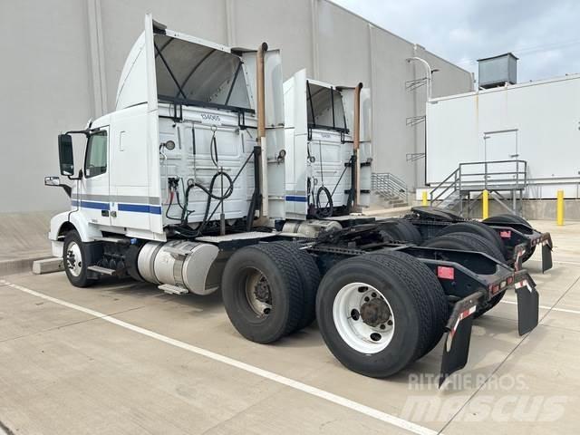 Volvo VNM Sattelzugmaschinen