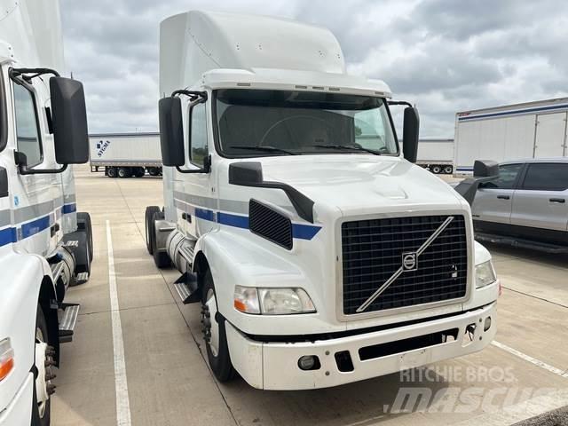 Volvo VNM Sattelzugmaschinen
