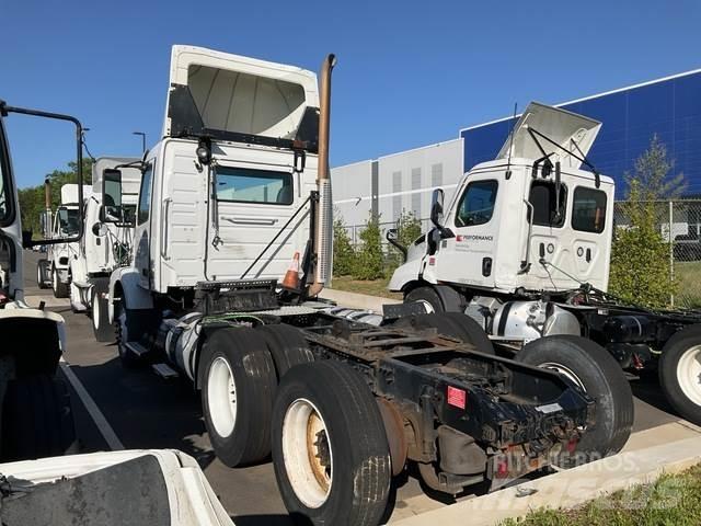 Volvo VNM Sattelzugmaschinen