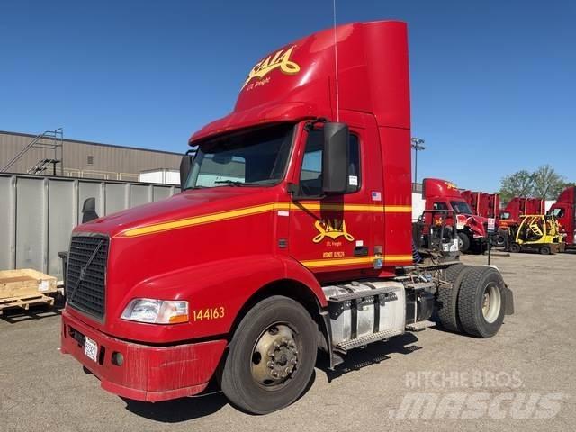 Volvo VNM Sattelzugmaschinen