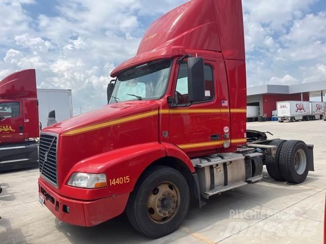 Volvo VNM Sattelzugmaschinen