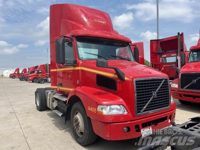 Volvo VNM Sattelzugmaschinen