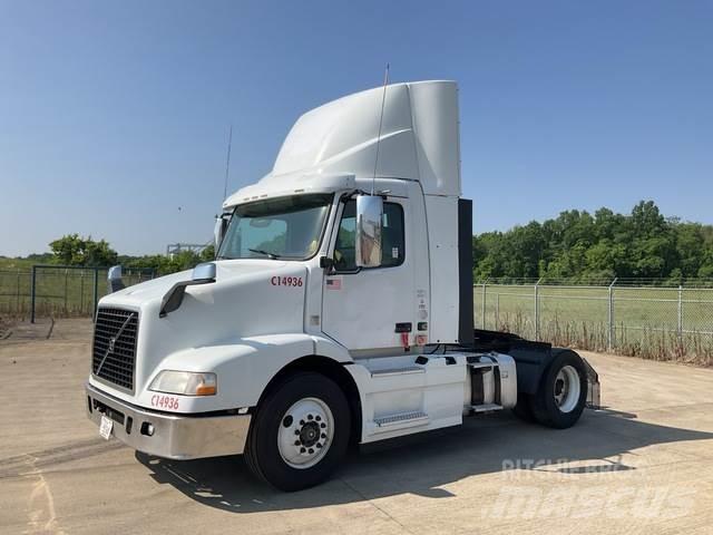 Volvo VNM Sattelzugmaschinen