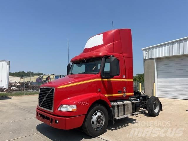 Volvo VNM Sattelzugmaschinen
