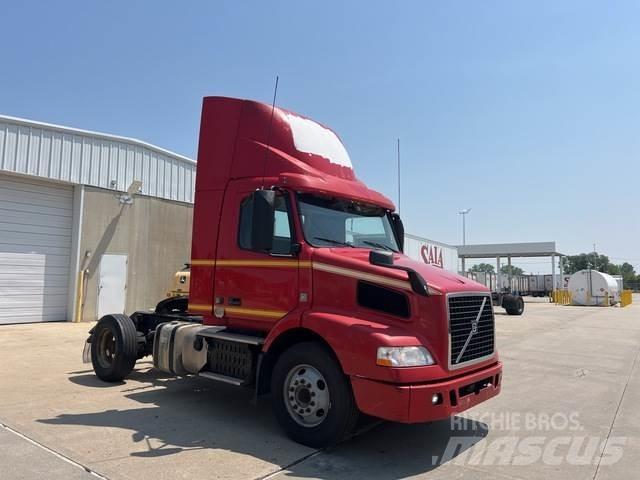 Volvo VNM Sattelzugmaschinen