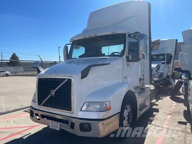 Volvo VNM Sattelzugmaschinen