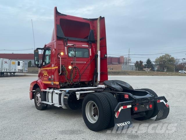 Volvo VNM Sattelzugmaschinen