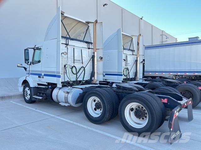 Volvo VNM Sattelzugmaschinen