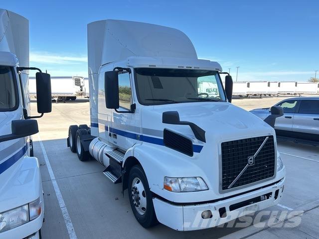 Volvo VNM Sattelzugmaschinen