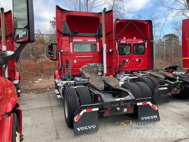 Volvo VNM42T Sattelzugmaschinen