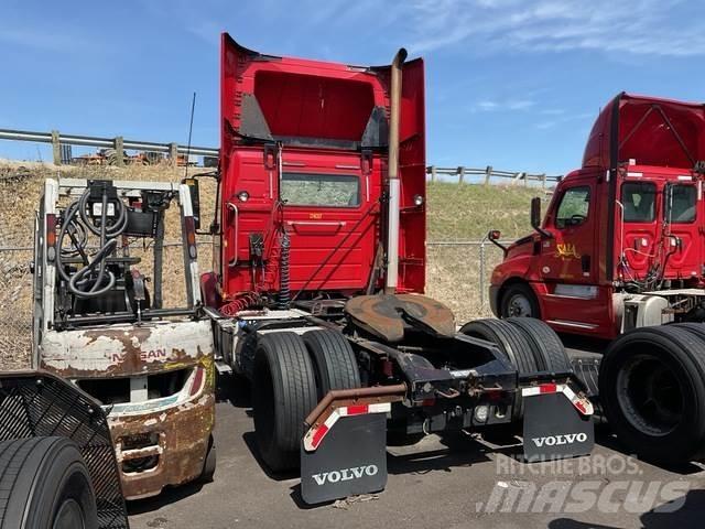 Volvo VNM42T Sattelzugmaschinen