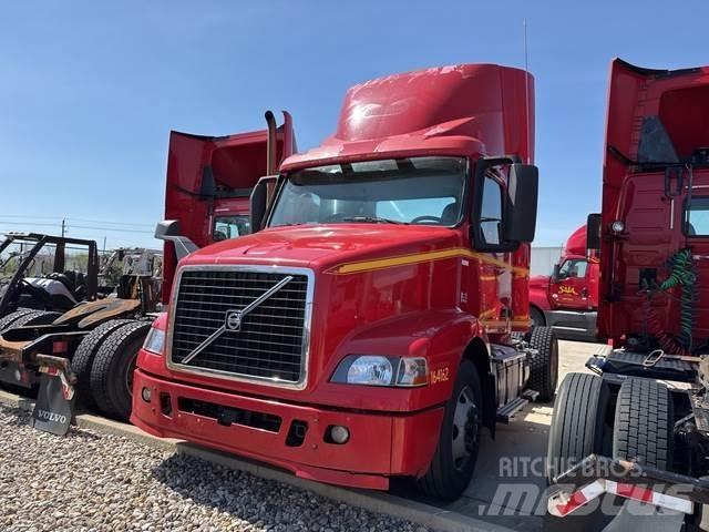 Volvo VNM42T Sattelzugmaschinen