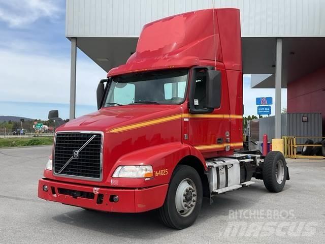 Volvo VNM42T Sattelzugmaschinen