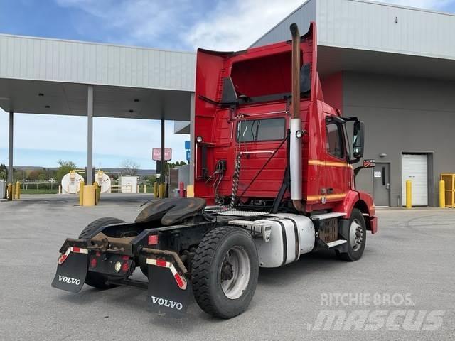 Volvo VNM42T Sattelzugmaschinen