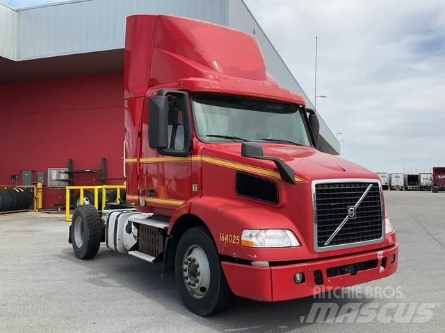 Volvo VNM42T Sattelzugmaschinen