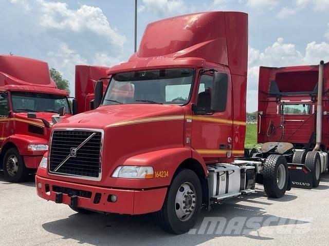 Volvo VNM42T Sattelzugmaschinen