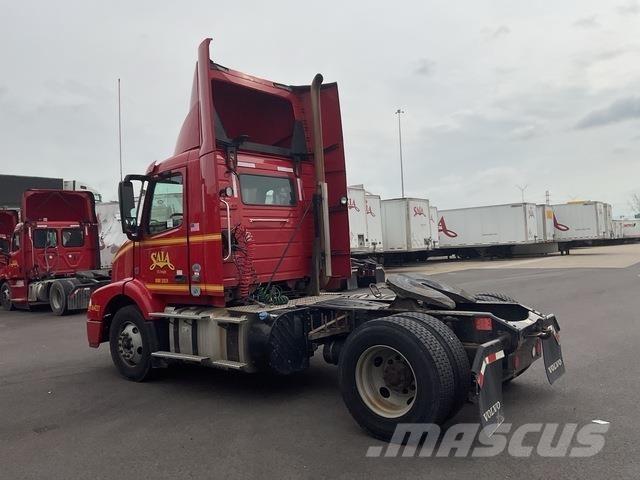 Volvo VNM42T Sattelzugmaschinen