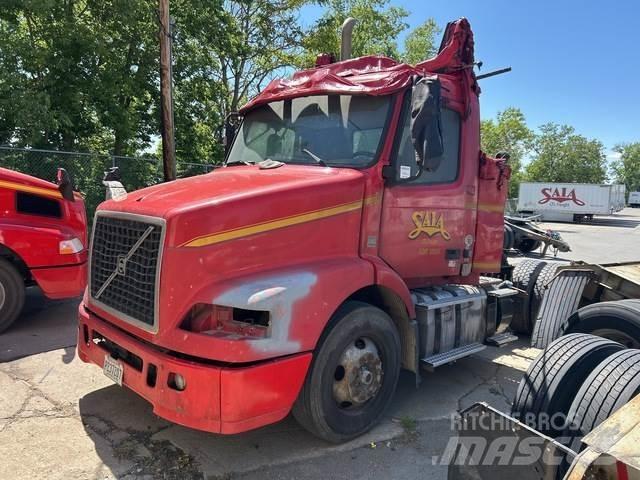 Volvo VNM42T Sattelzugmaschinen