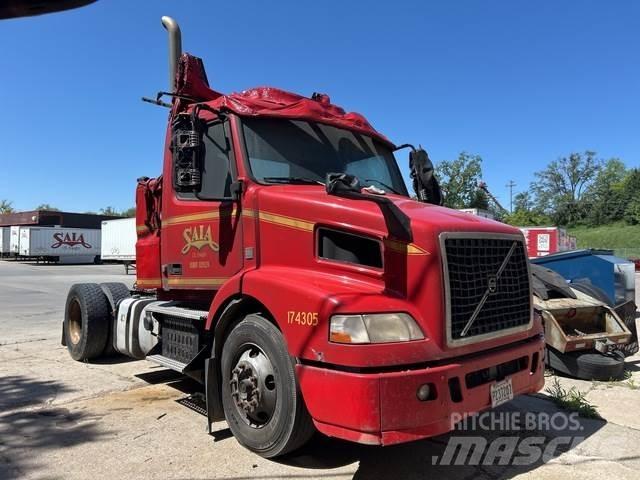 Volvo VNM42T Sattelzugmaschinen
