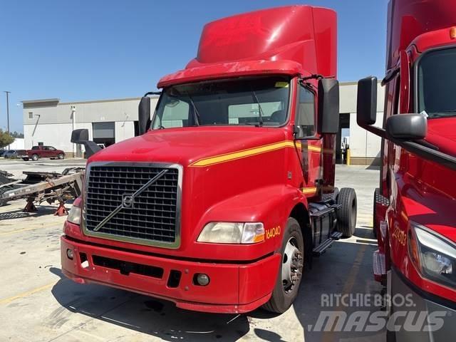 Volvo VNM42T Sattelzugmaschinen