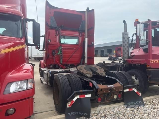 Volvo VNM42T Sattelzugmaschinen