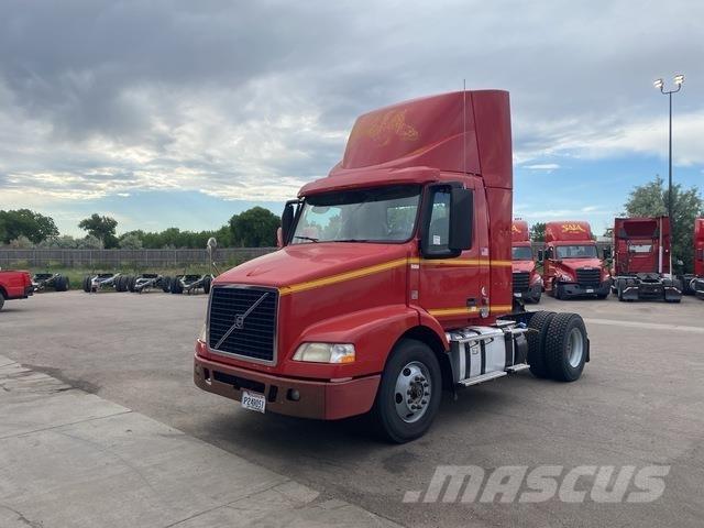 Volvo VNM42T Sattelzugmaschinen